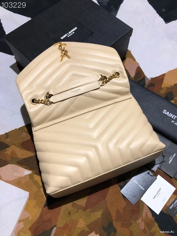 YSL LOULOU MEDIUM 0720